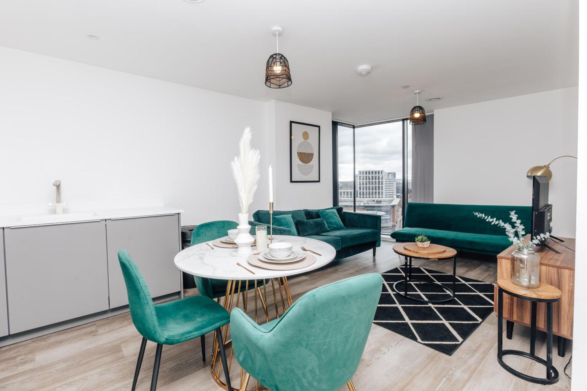Luxury 2 Bedroom Apartment, Broad Street バーミンガム エクステリア 写真