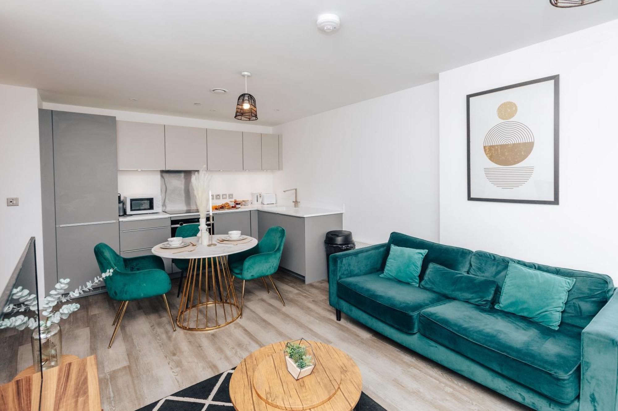 Luxury 2 Bedroom Apartment, Broad Street バーミンガム エクステリア 写真
